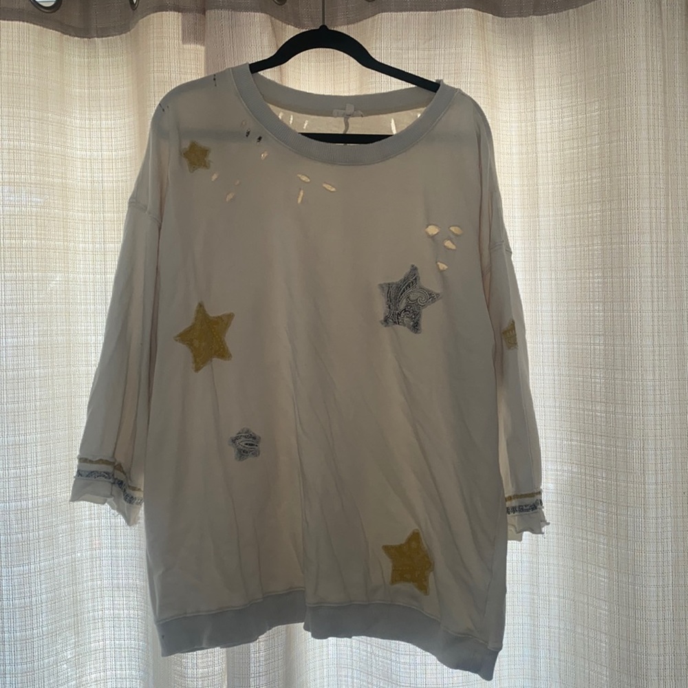 Size Large, oversized long sleeve tee